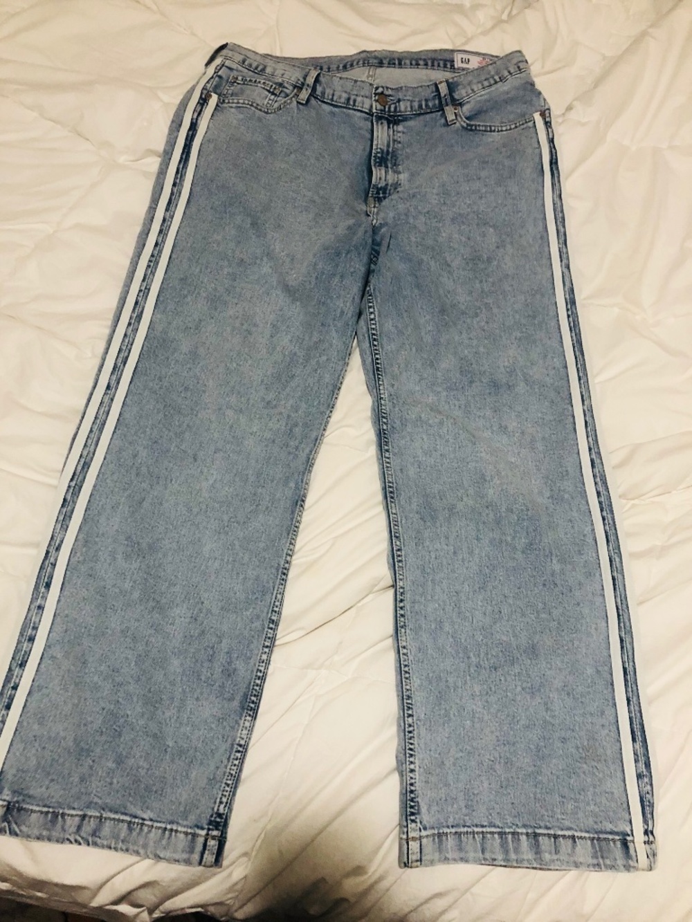 GAP women’s 16 faded wide leg loose jean side stripes NWOT